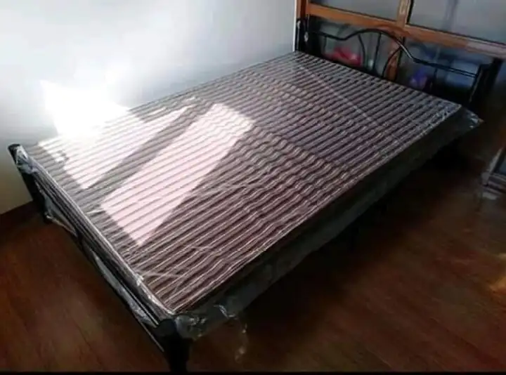Bed Frame With Uratex Foam Queen Size, What Is The Size Of Queen Bed In Philippines